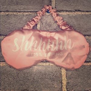Silk sleeping mask